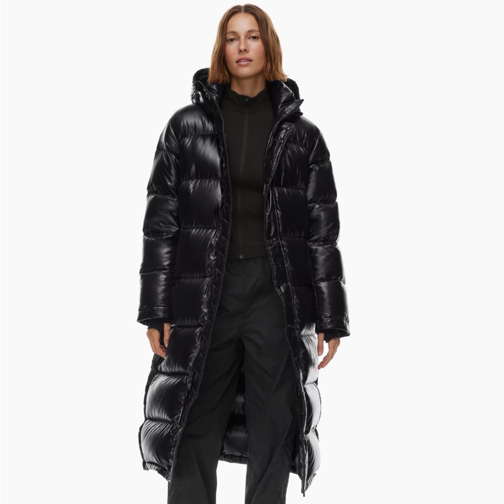 AMAZING CONDITION! Aritzia Super Puff Shiny Black, Size L